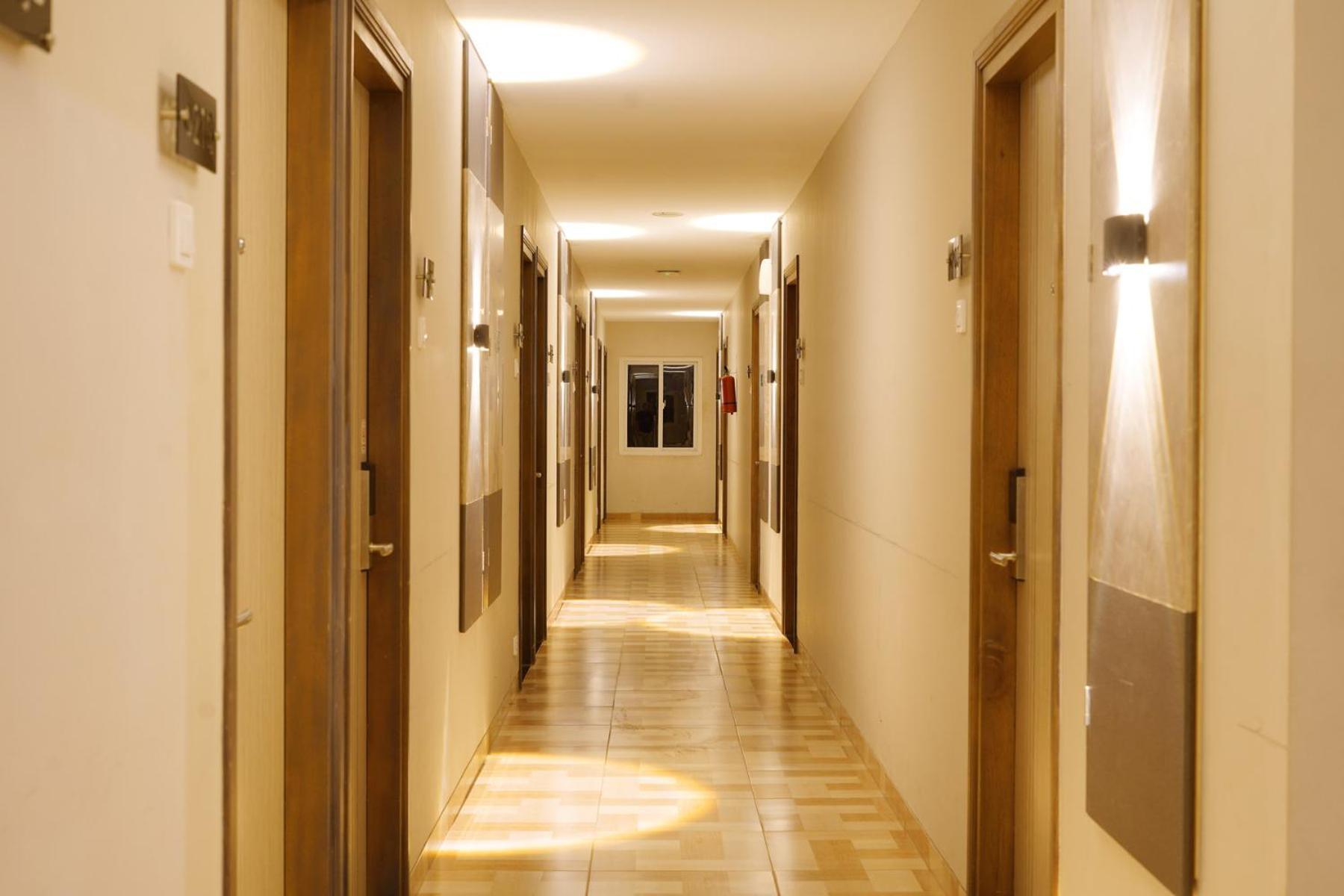 Front One Hotel Sragen Ngoại thất bức ảnh